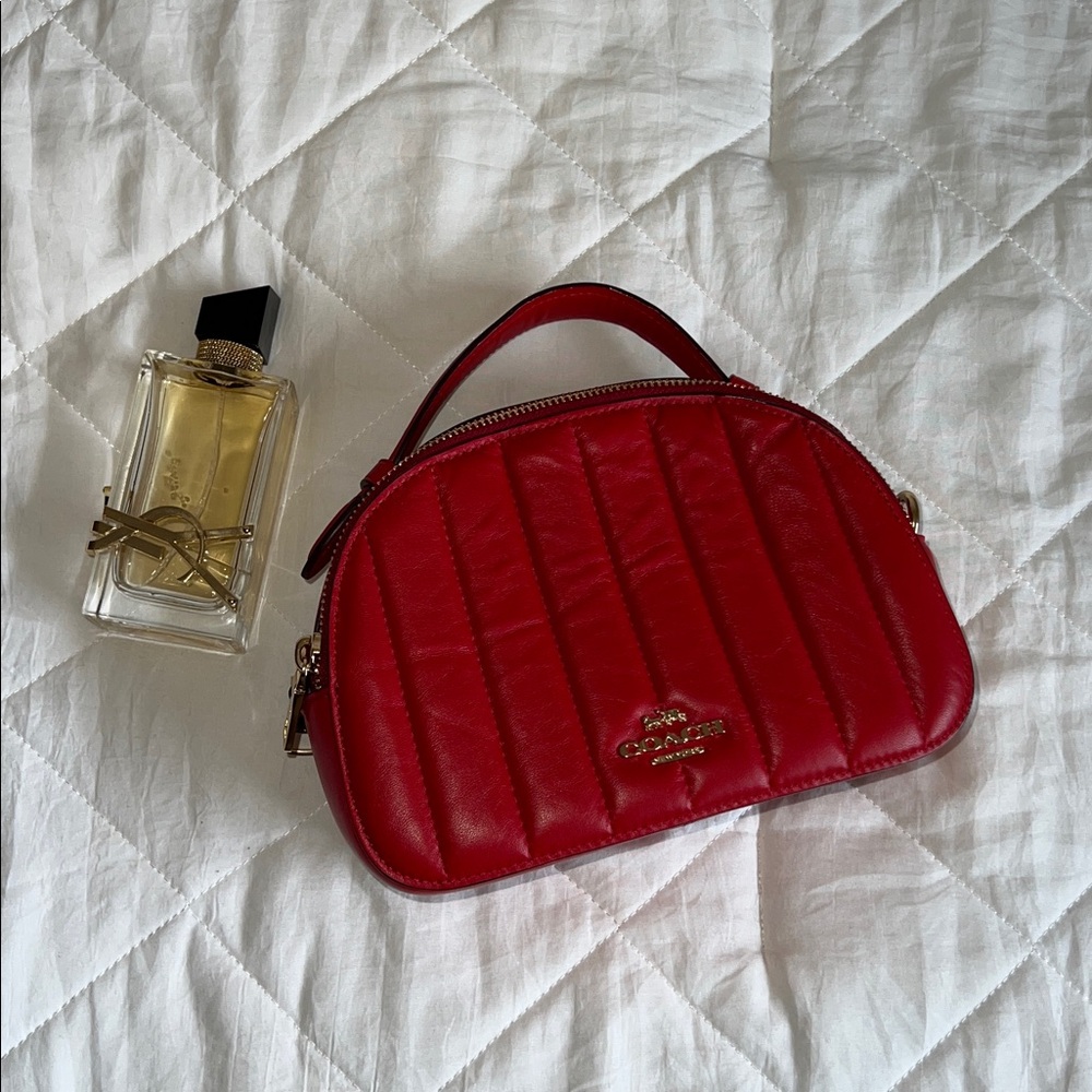 Coach

SERENA SATCHEL WITH LINEAR QUILTING - Picture 9 of 9